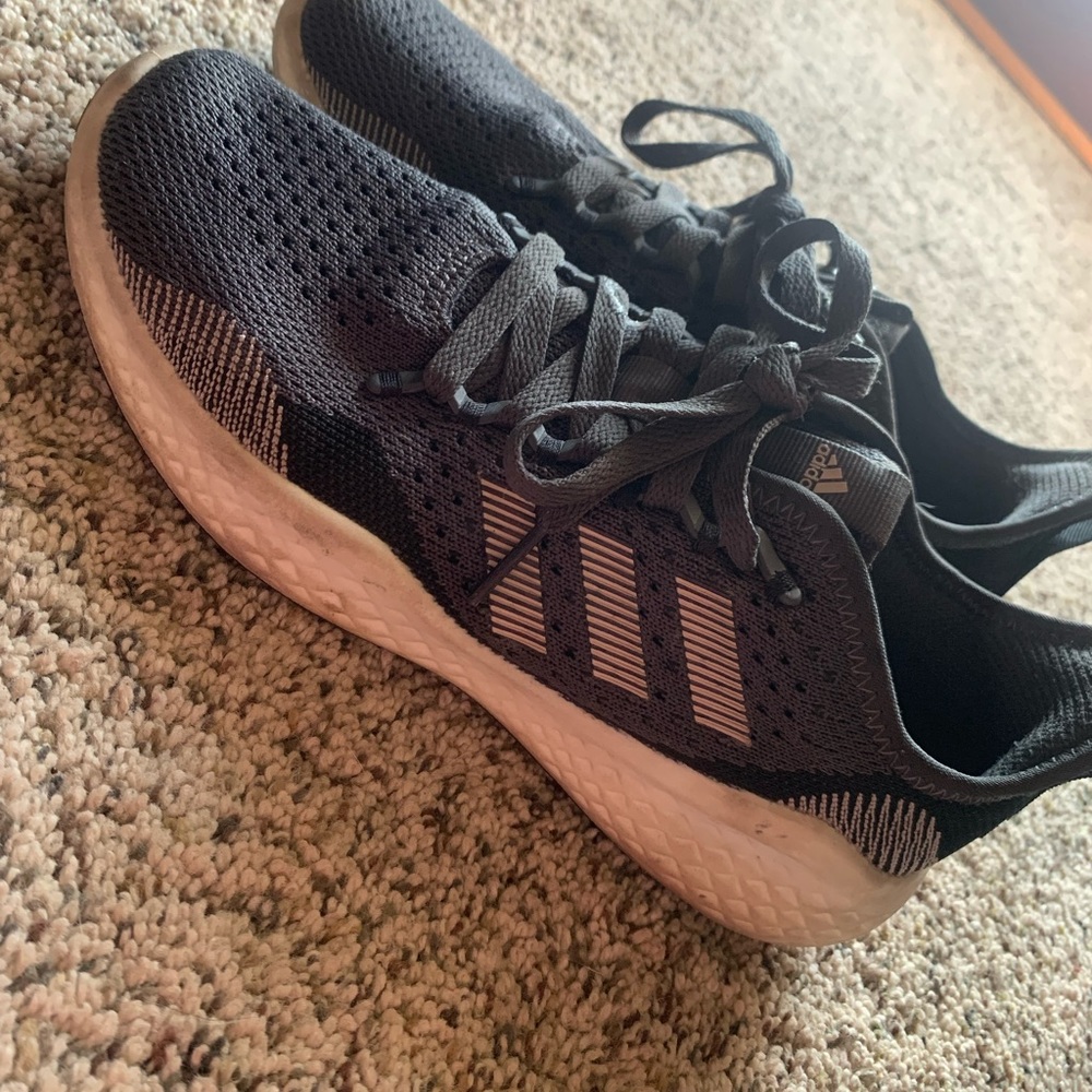 Adidas tennis shoes